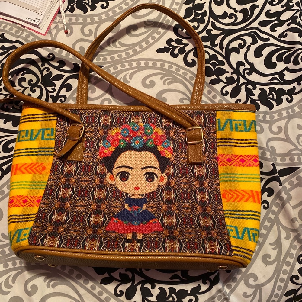 Medium sz fridita purse
